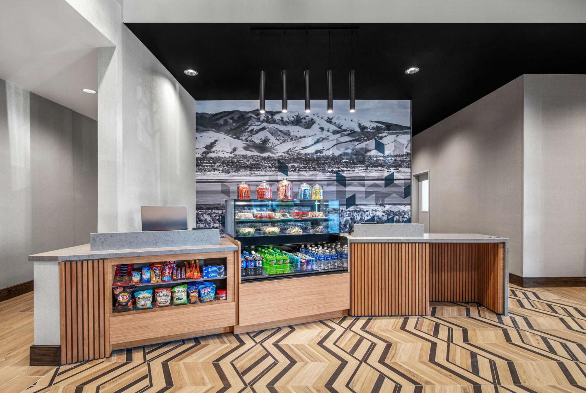 Hyatt Place Newark-Silicon Valley Exteriör bild