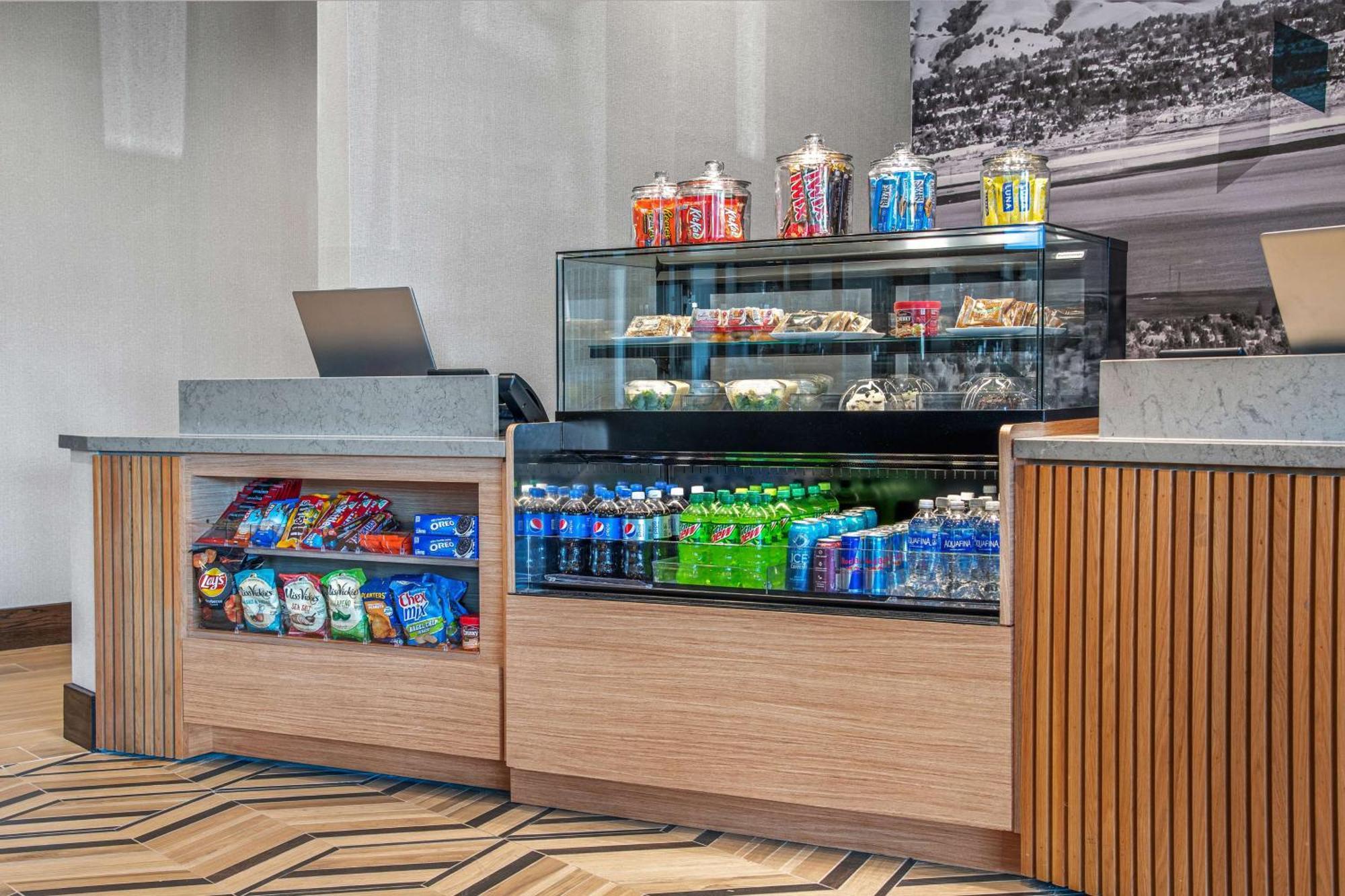 Hyatt Place Newark-Silicon Valley Exteriör bild